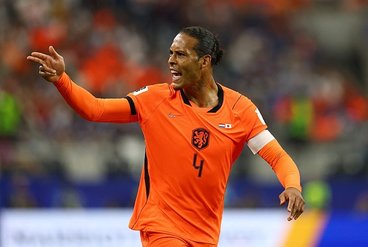 İngiliz yazar, Victor Osimhen transferini değerlendirdi! Rekor bedel ortaya çıktı
