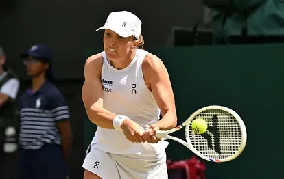 Wimbledon'da Iga Swiatek elendi, Alexander Zverev son 16 turuna kaldı